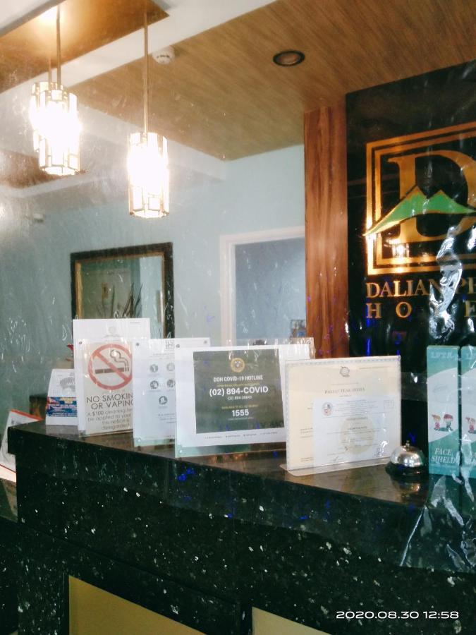 Dalian Peak Hotel Анхелес Екстериор снимка