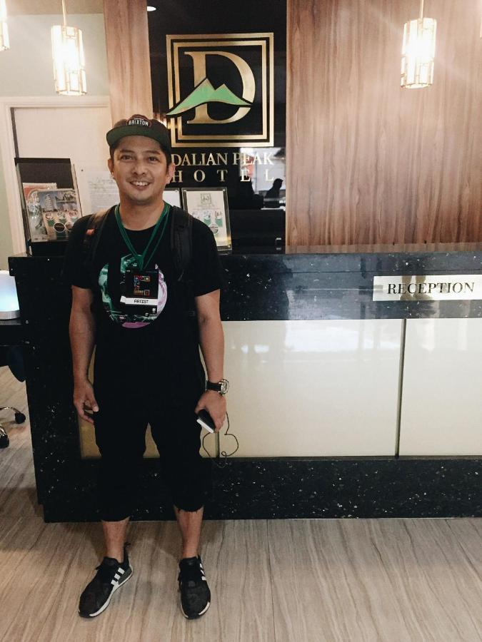 Dalian Peak Hotel Анхелес Екстериор снимка